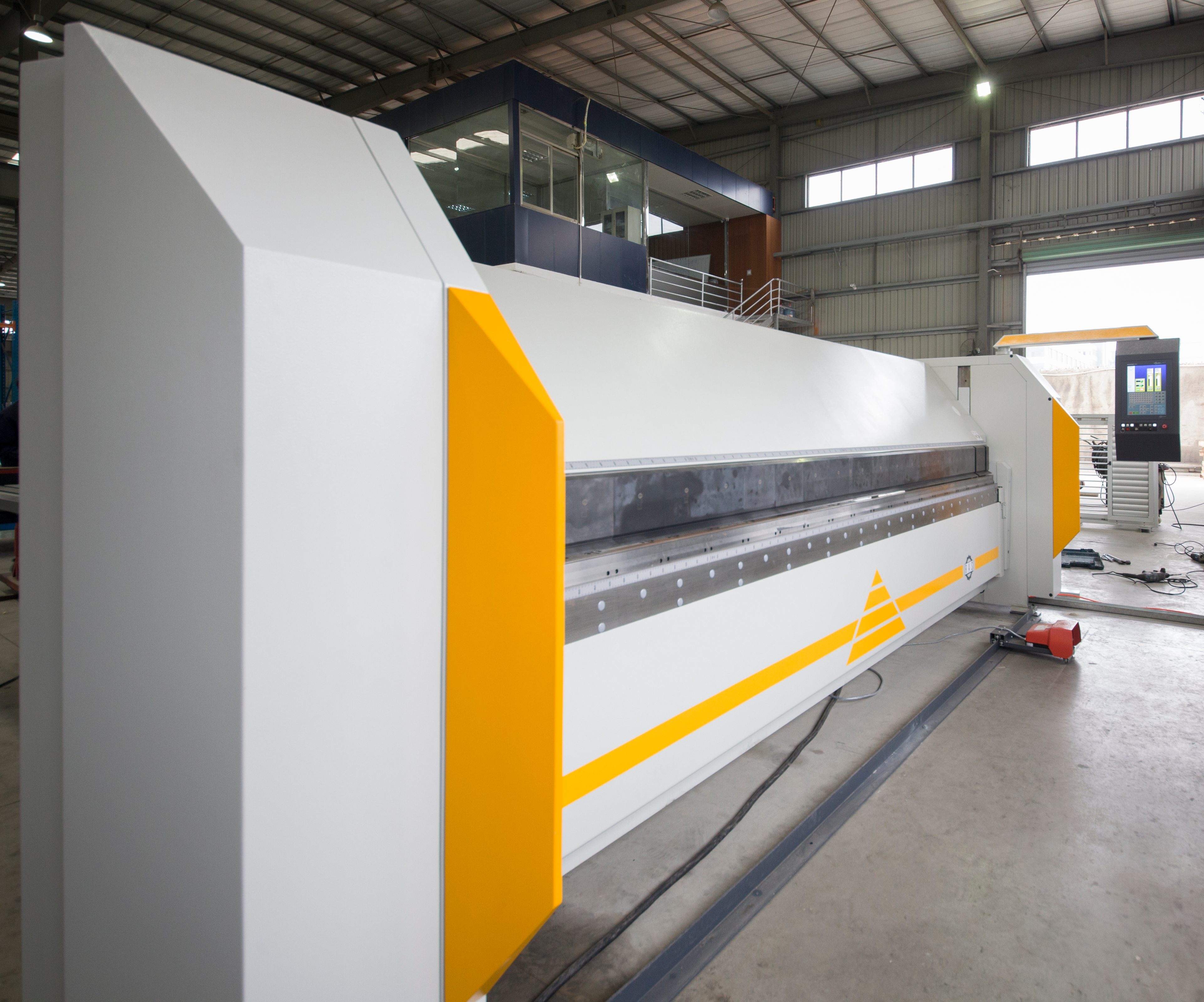 RAS CNC folding machine on the Winsom production floor